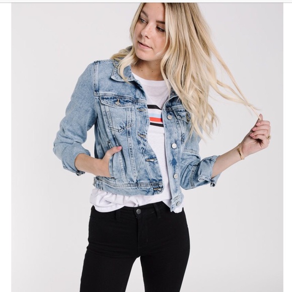 Free People Jackets & Blazers - FREE PEOPLE Light Wash Denim Jean Jacket S/P